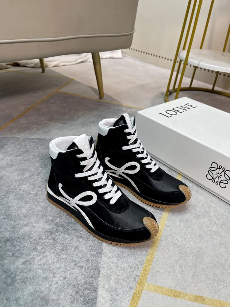 Loewe Couples Dai Dexun Shoes