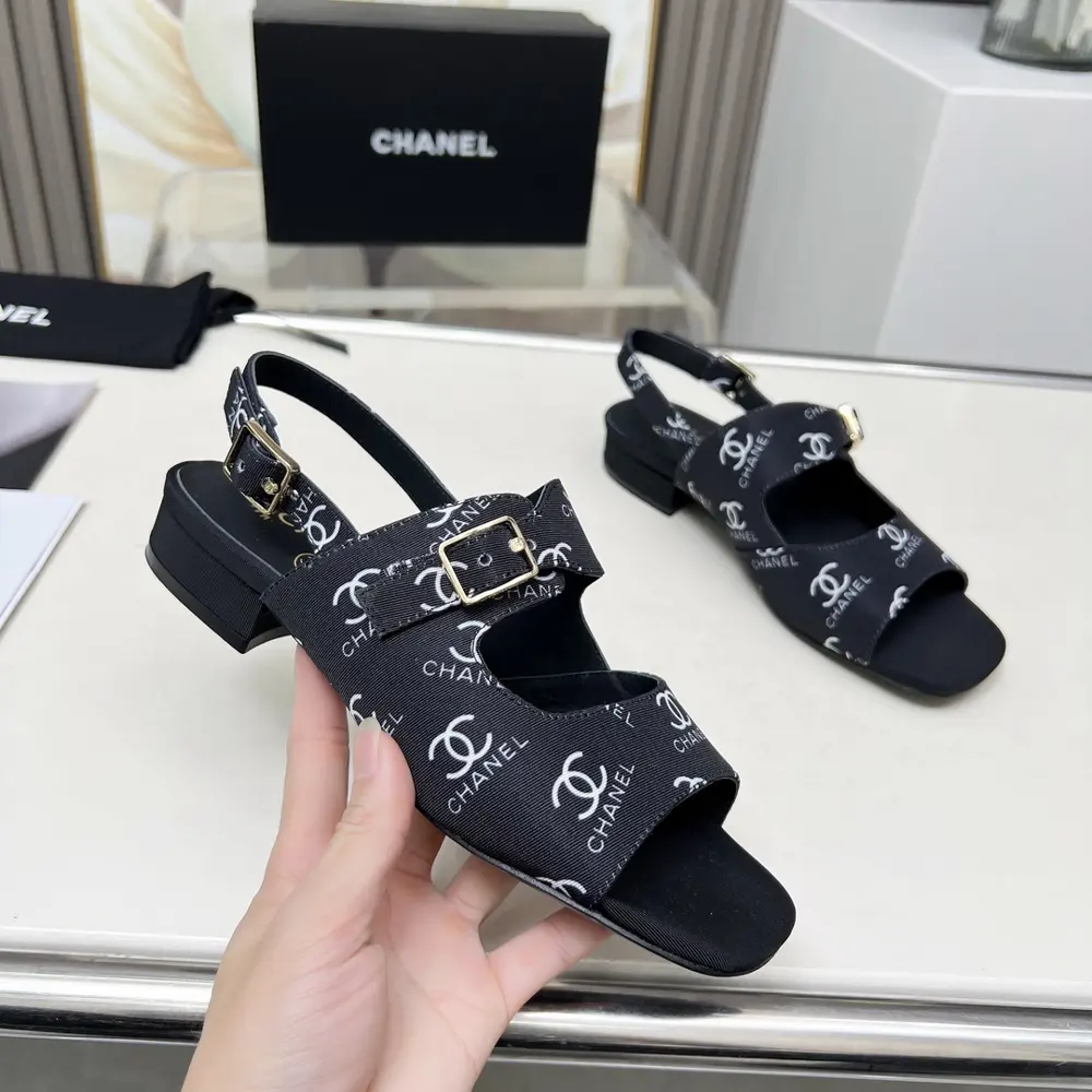 Chanel Spring and Summer Sandals and Dance Shoes Series New Loafers Full of Retro Style