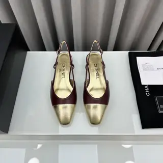 The latest square-toed shoes from Chanel’s official website