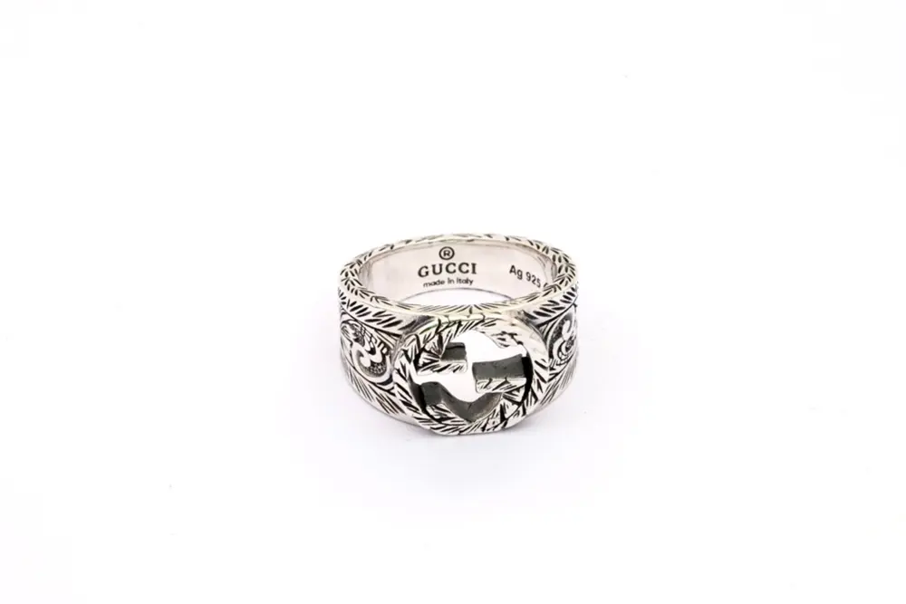 Gucci retro style double G engraved pattern ring