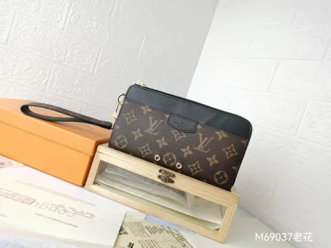 Louis Vuitton Wallet