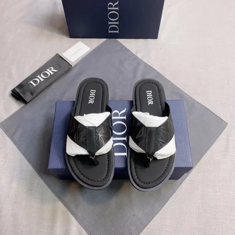 Dior men’s slipper-level outsole