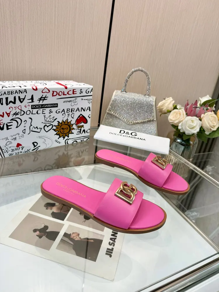 Dolce & Gabbana slippers