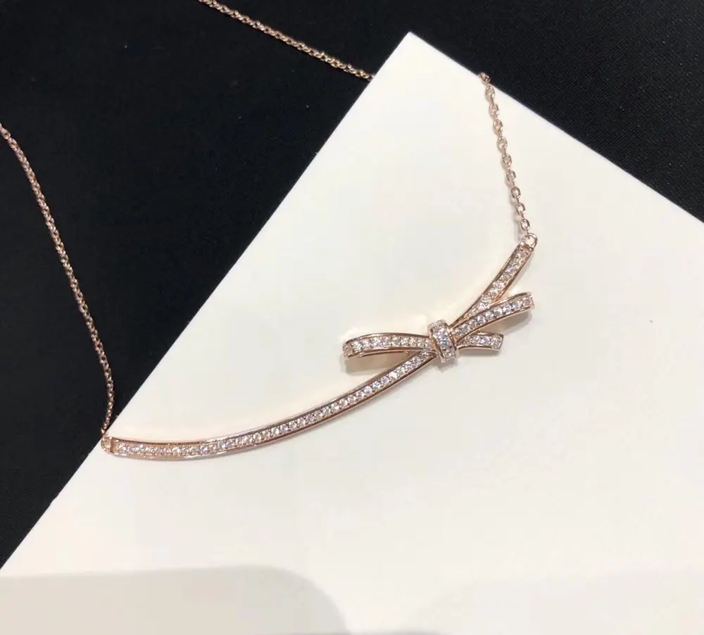 Chanel Bow Necklace Chanel’s high-end jewelry series