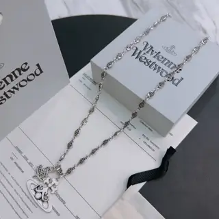 Vivienne Westwood Classic Large Saturn Necklace