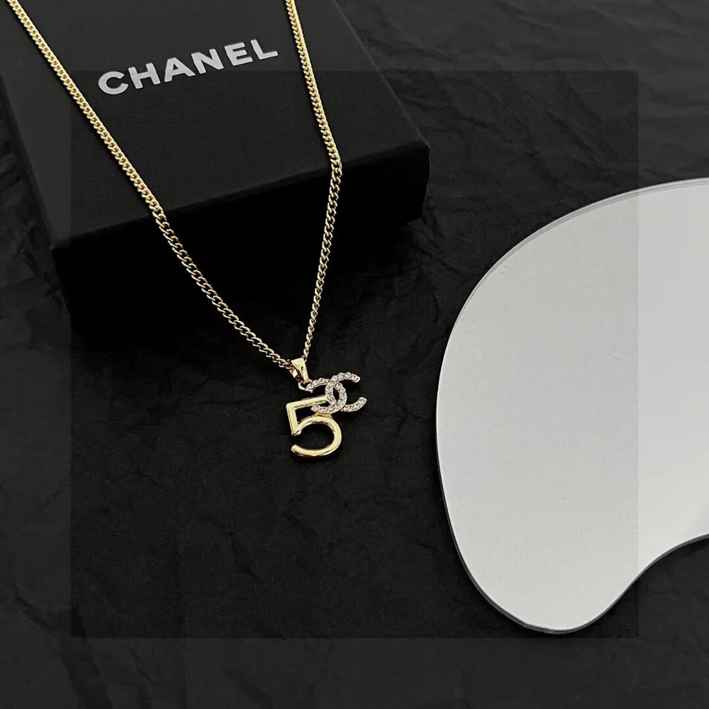 Chanel vintage necklace
