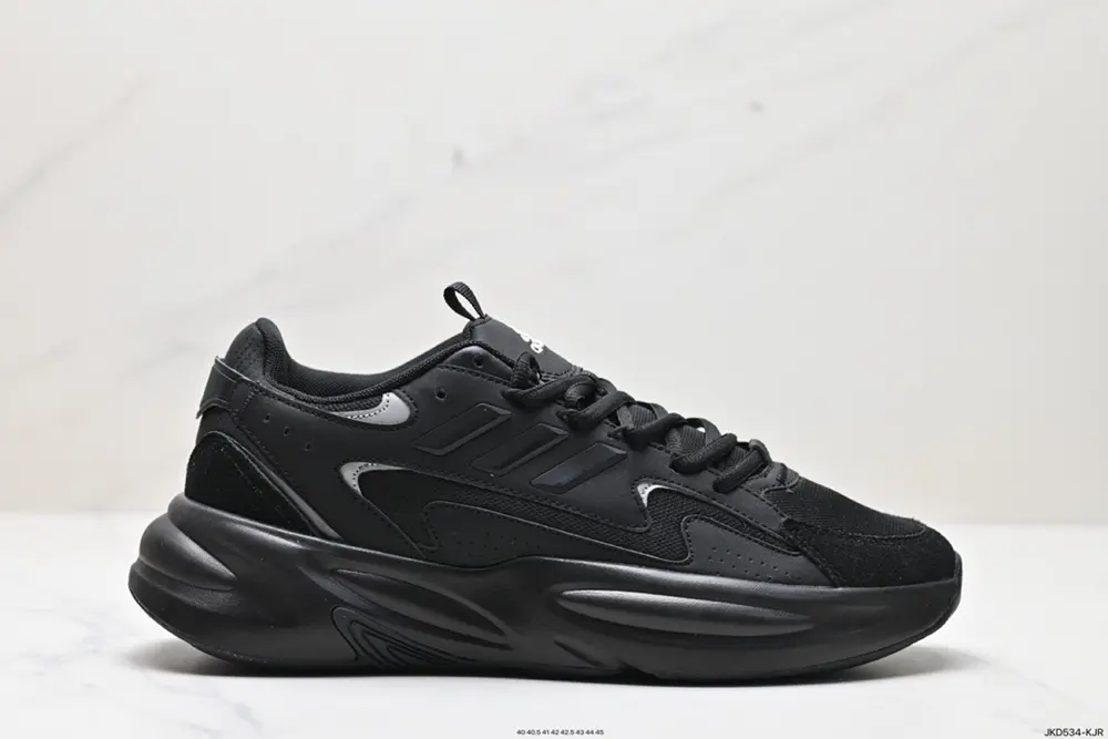 Adidas Light Sport OZELLE Casual Running Shoes. This pair of light sport OZELLE casual ID3577