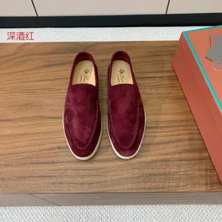 Loro piana smooth loafers. Italian top-grade cashmere is retro