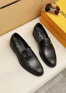 Louis Vuitton casual leather shoes