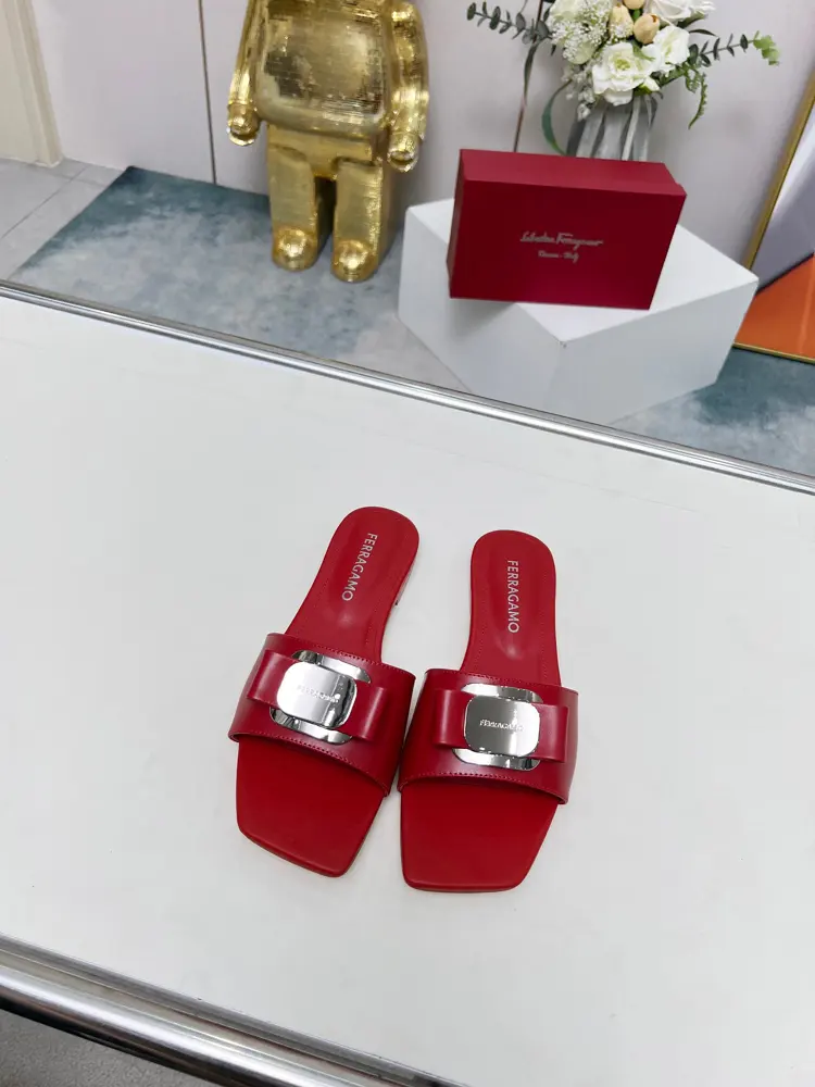 Salvatore Ferragamo Ferragamo slippers