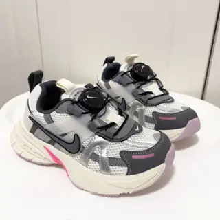 Nike V2K RUNTEKK children’s shoes