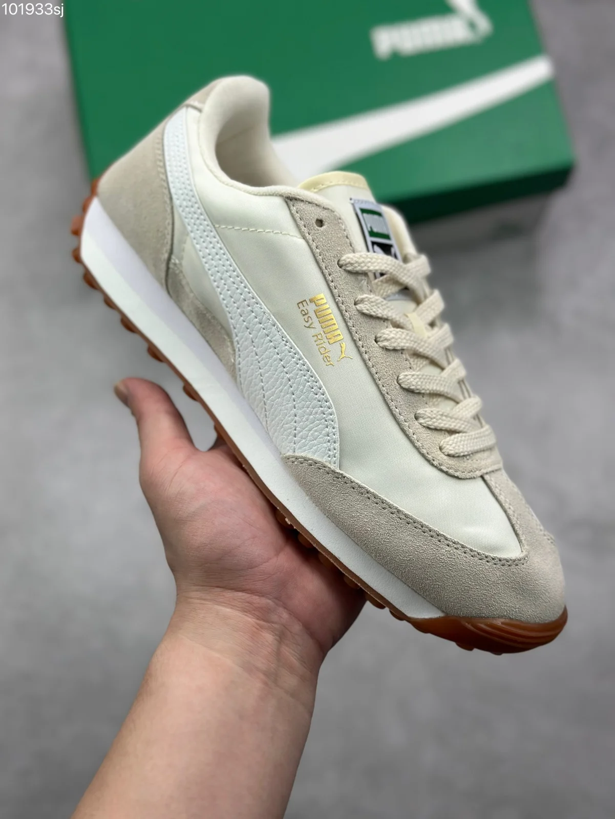 Puma Palermo OG label sneakers are re-engraved to relive the football culture trend 396464