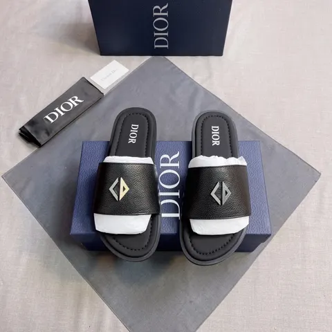 Dior men’s slipper-level outsole