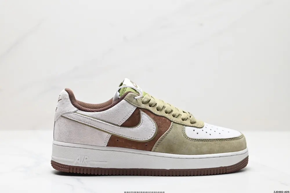 NIKE AIR FORCE 1’07 Sneakers LF8989-999