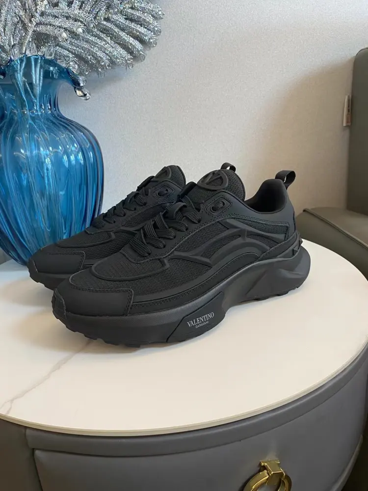 Valentino latest casual sports shoes
