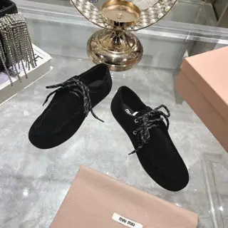 Miu Miu Miu new British style lace-up white shoes casual shoes