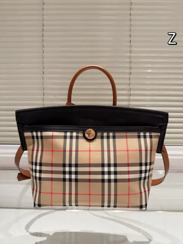 Burberry Tote