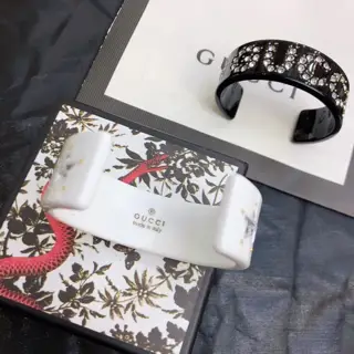 Gucci’s new resin bracelet