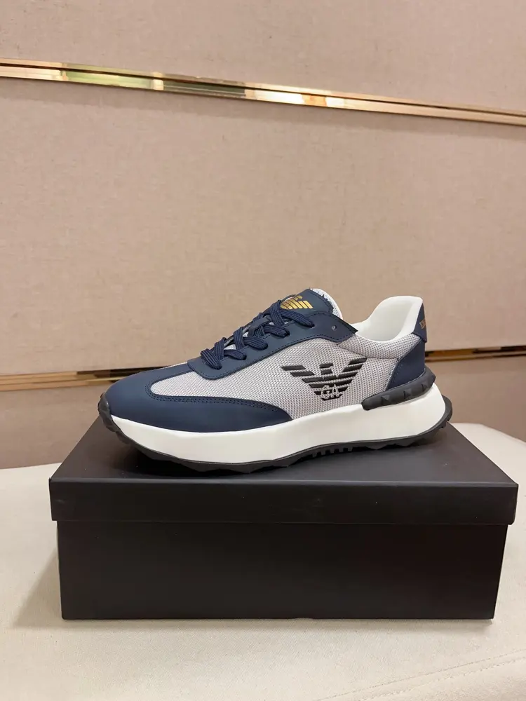 Armani EXCHANGE fashionable casual men’s shoes