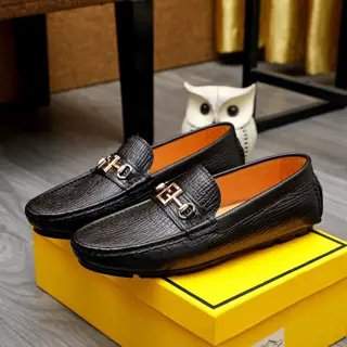 FENDI new men’s casual slip-on shoes Classic series not to be missed The first layer