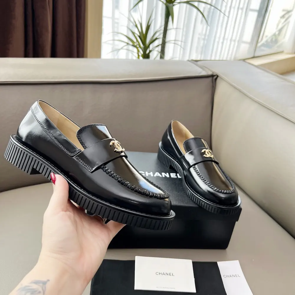 Chanel early spring single shoes
