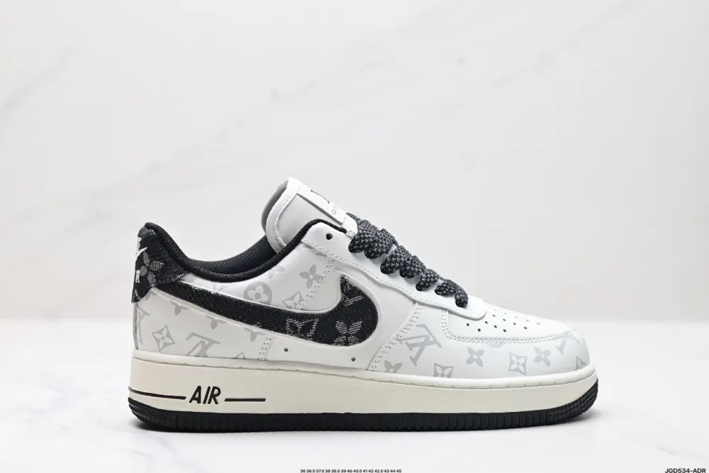 NIKE AlR FORCE 1’07 LV8 Sneakers DR9868-500