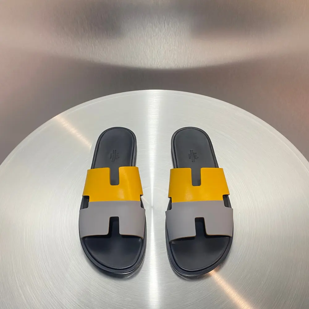 Hermès Classic H Slippers ~ High-end men’s sandals• beach shoes slippers ~ counter