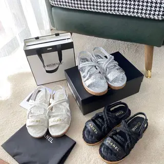 Chanel sandals are the best on the market. This is the first time I have seen shoes that