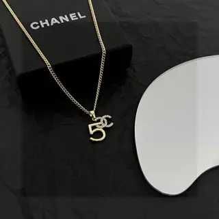 Chanel vintage necklace