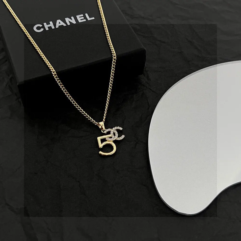 Chanel vintage necklace