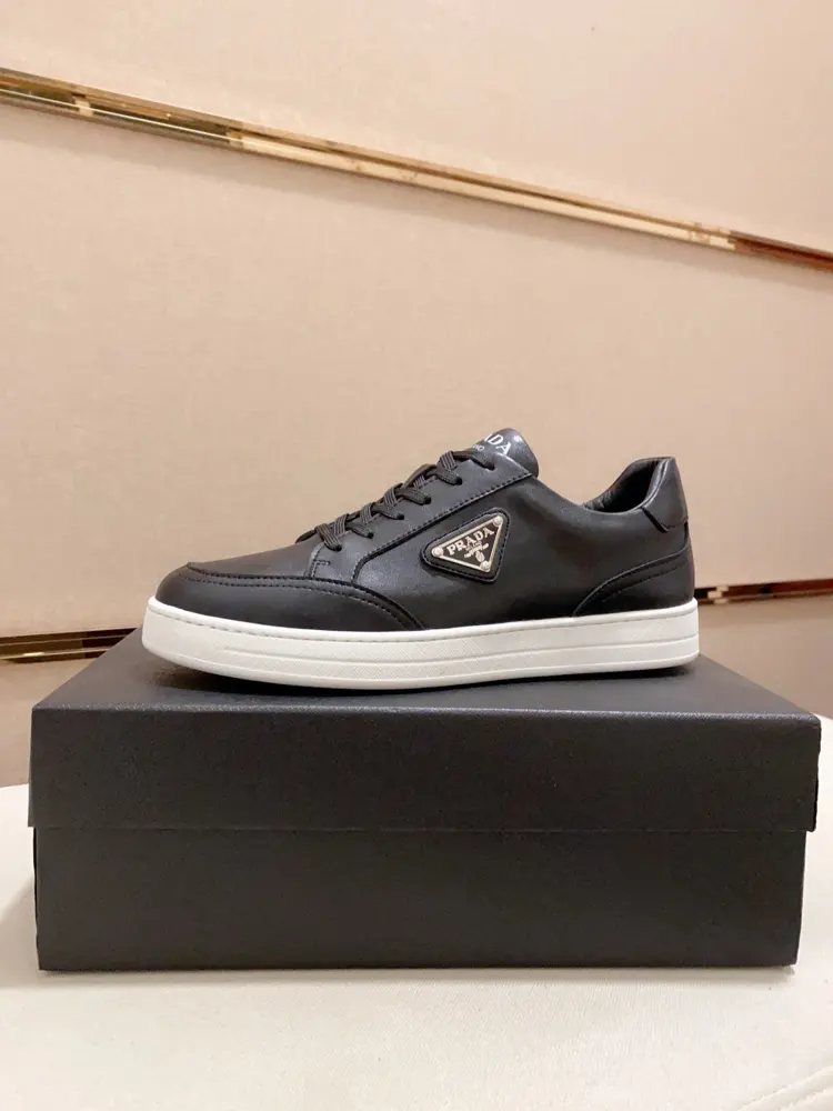 Prada casual fashion men’s shoes