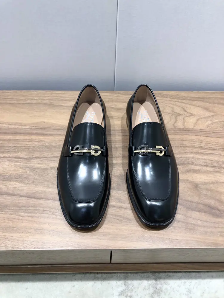 Salvatore Ferragamo men’s leather shoes