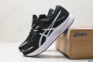 Asics MAGIC SPEED 3 stable running shoes have a double-layer jacquard mesh design on the 1011B701-100