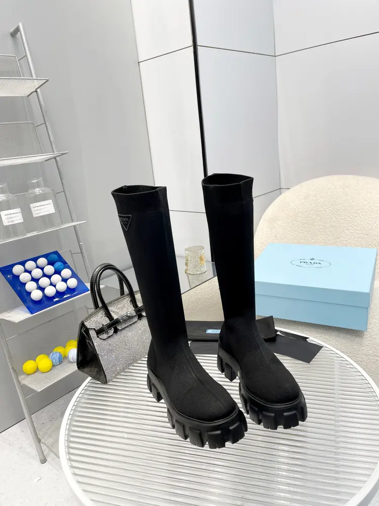 Prada Wool bob~high boots