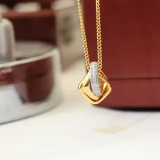 Cartier Trinity Box 100th Anniversary Limited Edition Necklace Three-color three-ring