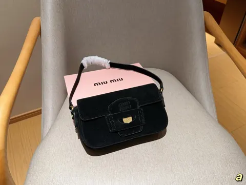 MiuMiu Hobo