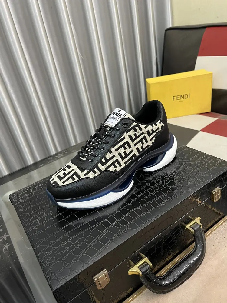 Fendi Little Monster men’s casual shoes are the latest trend in the world