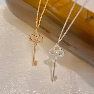 Tiffany Heart Crown Key Original Necklace Solid backing uses the highest version of