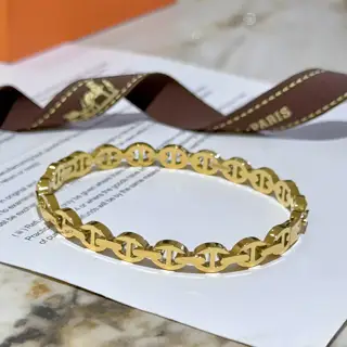 Hermes bracelets and bracelets It really tests the craftsmanship of the master. To ensure