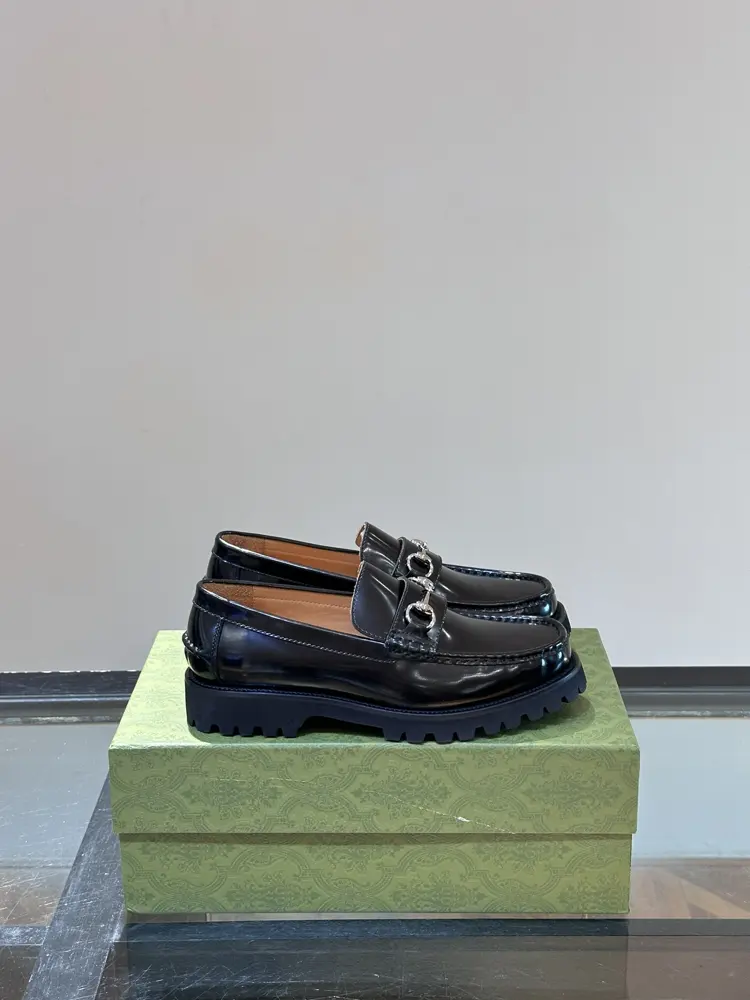 Gucci formal casual leather shoes