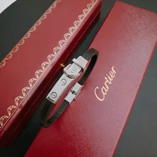 Cartier cowhide bracelet Original goods