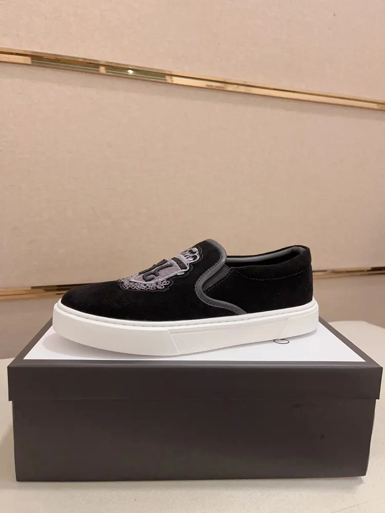 GUCCI loafers Upper: