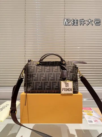 Fendi Shoulder Bag