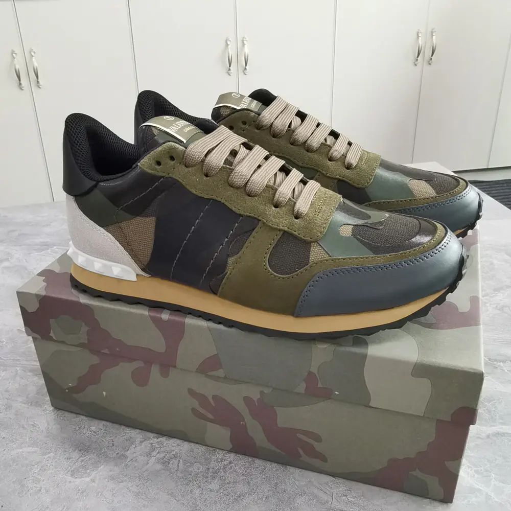 Valentino casual sports shoes