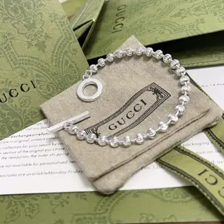 Gucci OT necklace