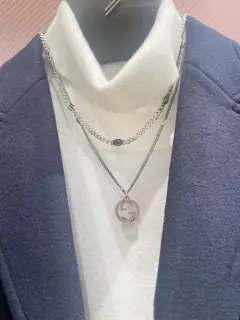Gucci Double G Interlocking Necklace is the best choice for boyfriend