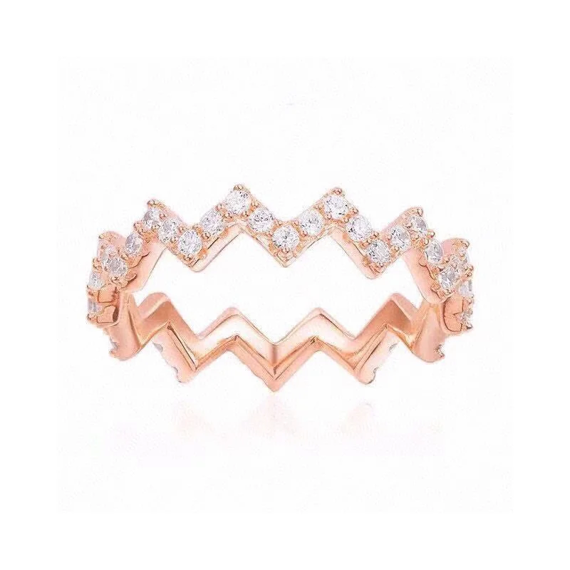 APM Monaco Z-shaped wave ring