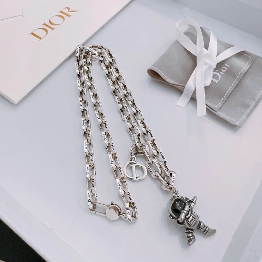 DIOR New Dior necklace Original goods New counter model Retro fashion must-have Men and