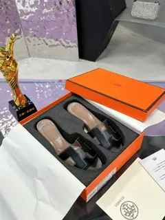 Hermès H slippers