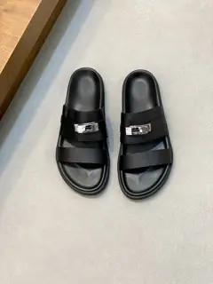 Hermès slippers